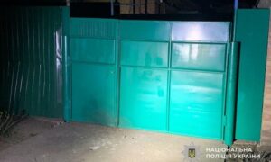 У Нікополі чоловік кинув вибухівку поблизу приватного домоволодіння: справу скеровано до суду