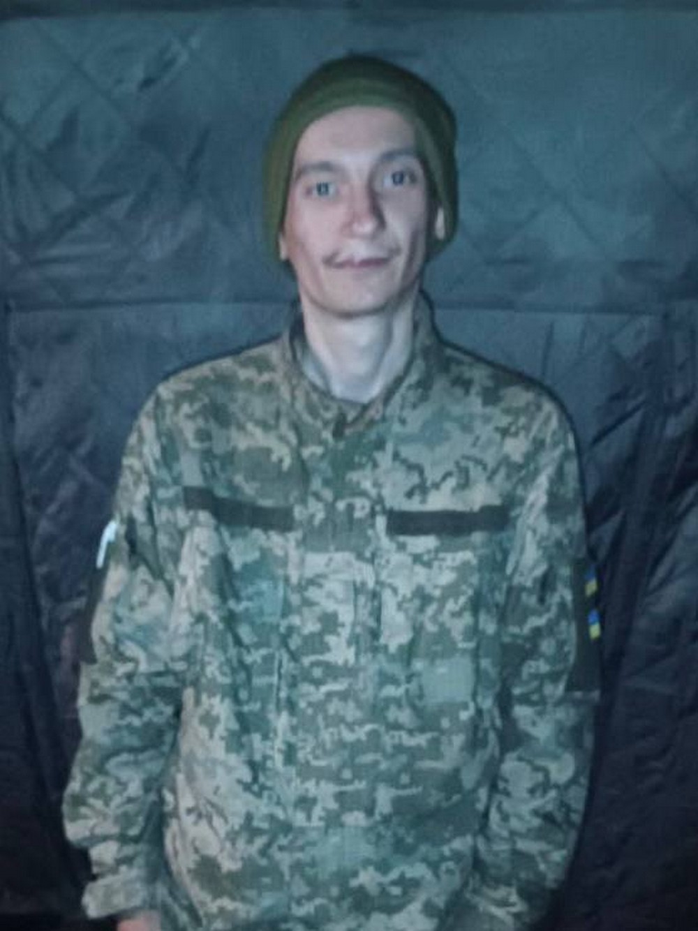 Нікополь втратив ще одного молодого Захисника на війні. Лише у вересні він був прийнятий на службу, а у листопаді загинув… Був єдиною дитиною у своїх батьків. Нікополь втратив ще одного молодого Захисника на війні. Лише у вересні він був прийнятий на службу, а у листопаді загинув… Був єдиною дитиною у своїх батьків.