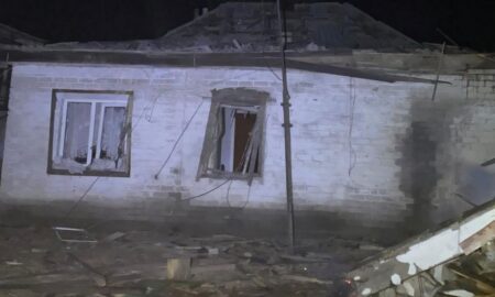 Ворог вдарив по Нікопольщині і Синельниківщині: горіли будинки, знищено авто