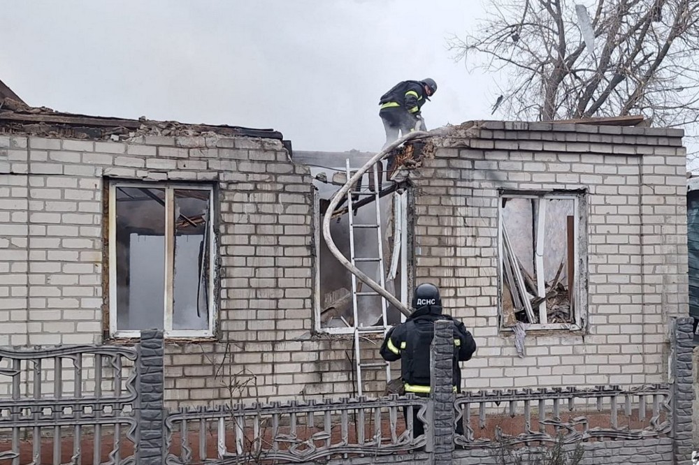 Ворог обстрілював Нікополь і район сьогодні – є руйнування, під ударом також були Синельниківщина, Криворіжжя і Кам’янський район (фото)