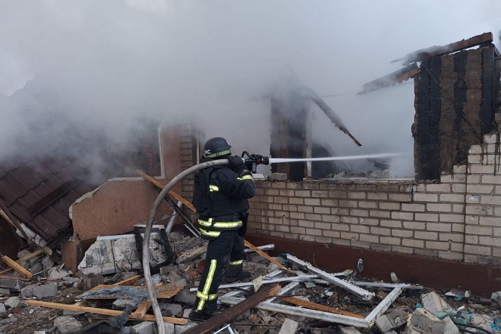 Ворог обстрілював Нікополь і район сьогодні – є руйнування, під ударом також були Синельниківщина, Криворіжжя і Кам’янський район (фото)