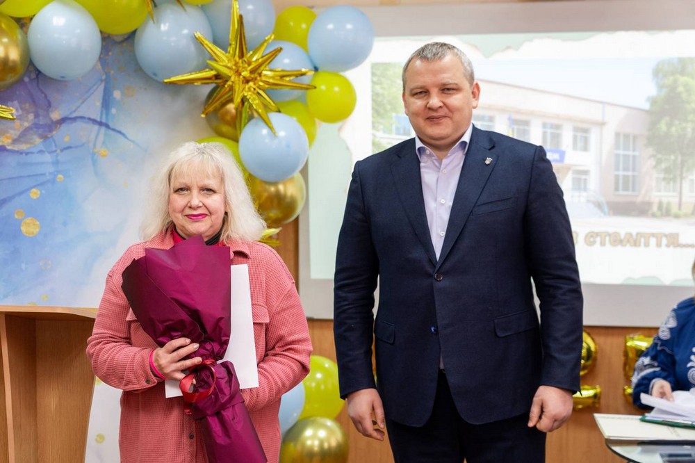 «Раніше ці люди-герої чекали сонця, а тепер – туманів і злив, бо не літають FPV-дрони» - Микола Лукашук відвідав Нікополь «Раніше ці люди-герої чекали сонця, а тепер – туманів і злив, бо не літають FPV-дрони» - Микола Лукашук відвідав Нікополь