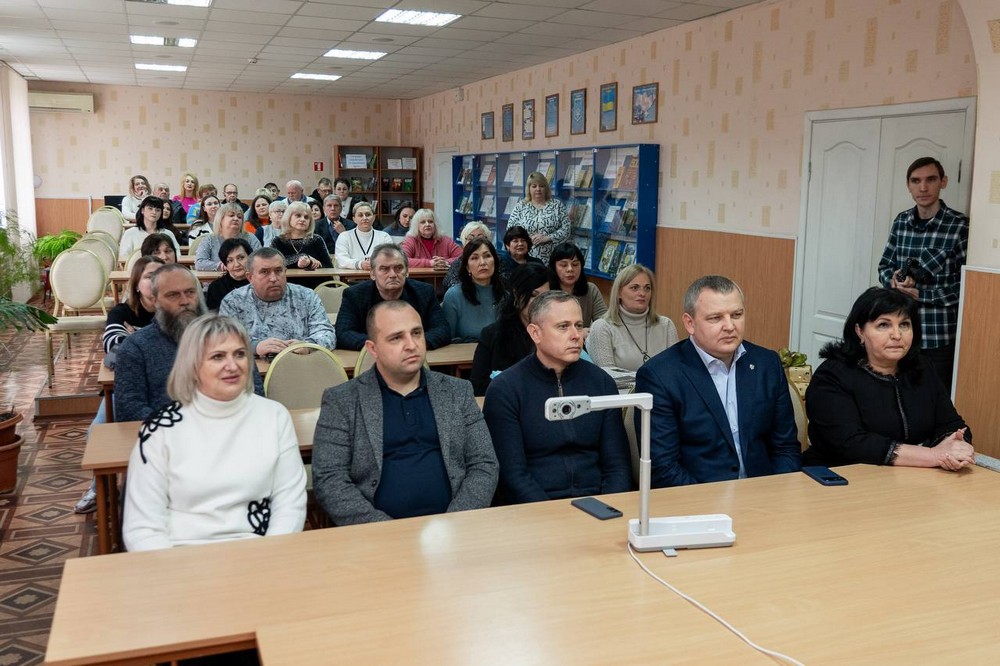 «Раніше ці люди-герої чекали сонця, а тепер – туманів і злив, бо не літають FPV-дрони» - Микола Лукашук відвідав Нікополь «Раніше ці люди-герої чекали сонця, а тепер – туманів і злив, бо не літають FPV-дрони» - Микола Лукашук відвідав Нікополь