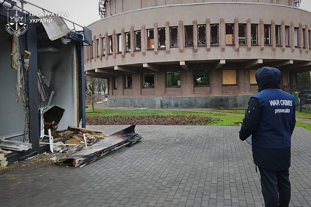 Окупанти зруйнували у Кривому Розі центри надання адмінпослуг (фото)