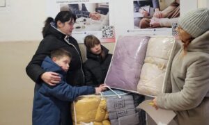 У Нікополі діти з особливими потребами отримали набори постільної білизни (фото)