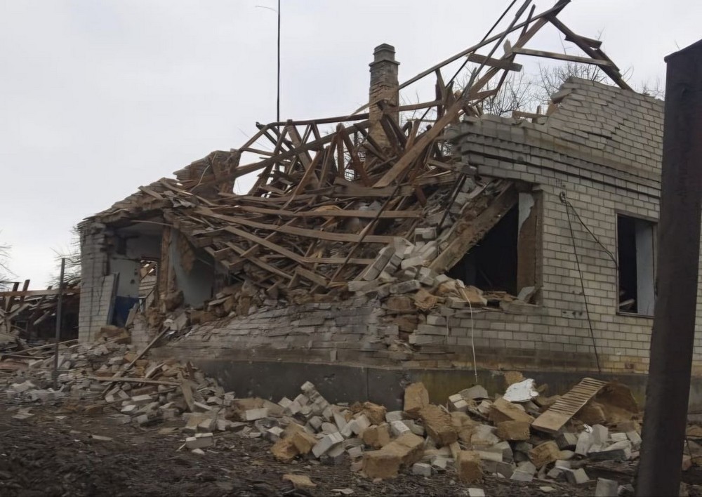 У Нікополі побито два кафе, будинки, у районі є поранений, понівечено ліцей, підприємство, під обстрілами було і Криворіжжя У Нікополі побито два кафе, будинки, у районі є поранений, понівечено ліцей, підприємство, під обстрілами було і Криворіжжя