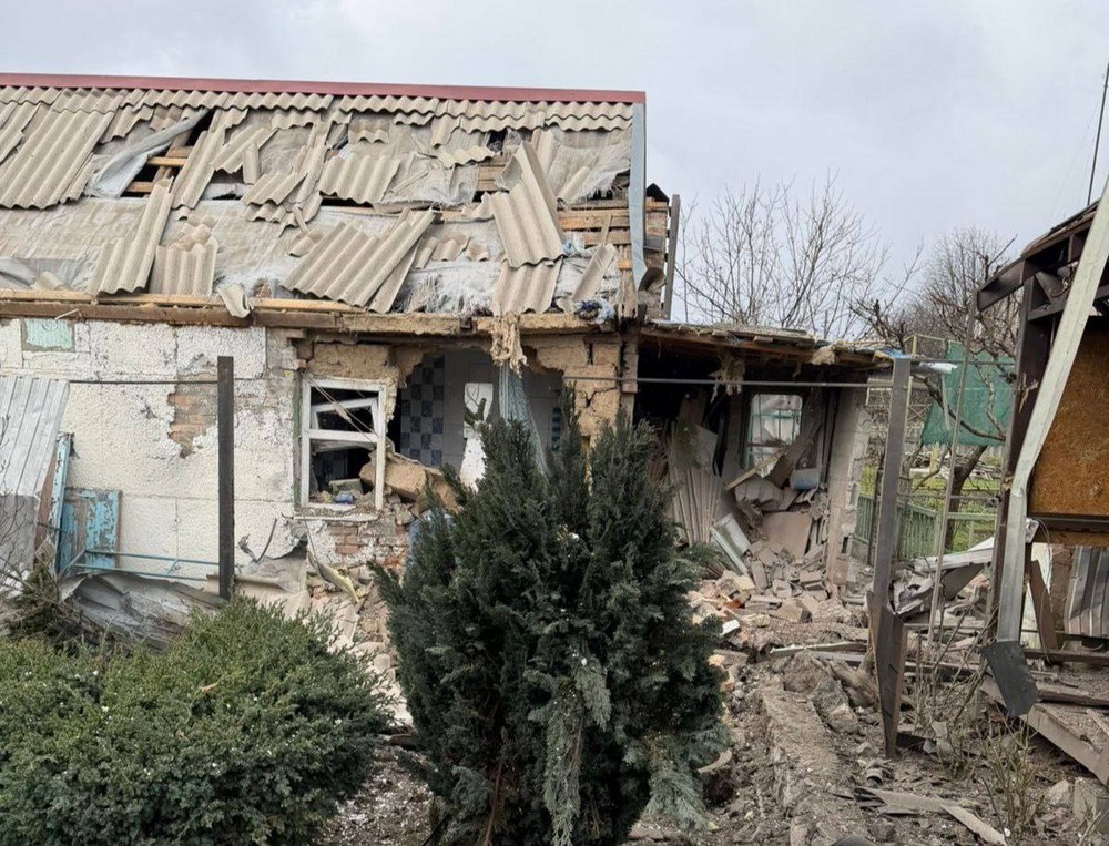 У Нікополі побито два кафе, будинки, у районі є поранений, понівечено ліцей, підприємство, під обстрілами було і Криворіжжя У Нікополі побито два кафе, будинки, у районі є поранений, понівечено ліцей, підприємство, під обстрілами було і Криворіжжя