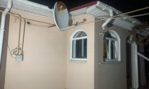 Ворог атакував Дніпропетровщину безпілотниками в ніч на 25 грудня: пошкоджено ліцей, виникли пожежі