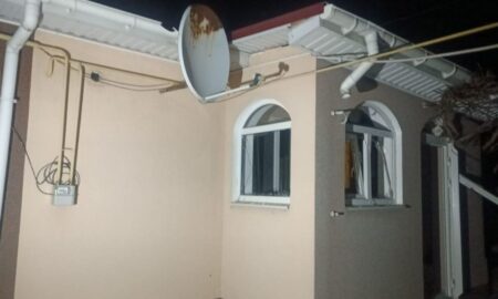 Ворог атакував Дніпропетровщину безпілотниками в ніч на 25 грудня: пошкоджено ліцей, виникли пожежі