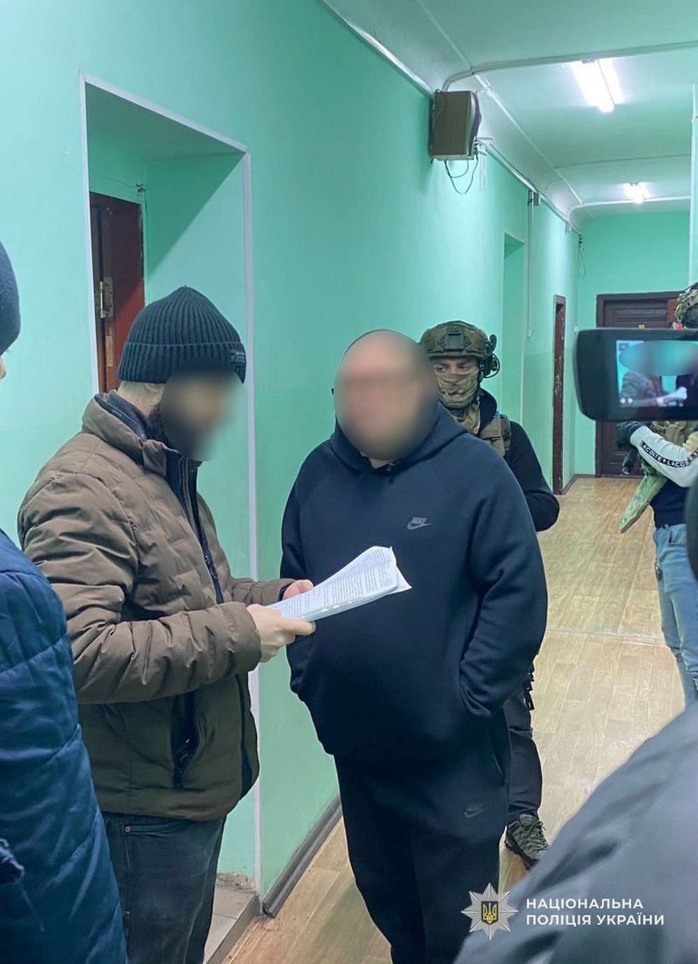 Виявлена мережа фальшивих реабілітаційних центрів на Дніпропетровщині. Рідні платили гроші за допомогу, а в реальності людей тримали наче у тюрмах. Серед в’язнів – семеро дітей.