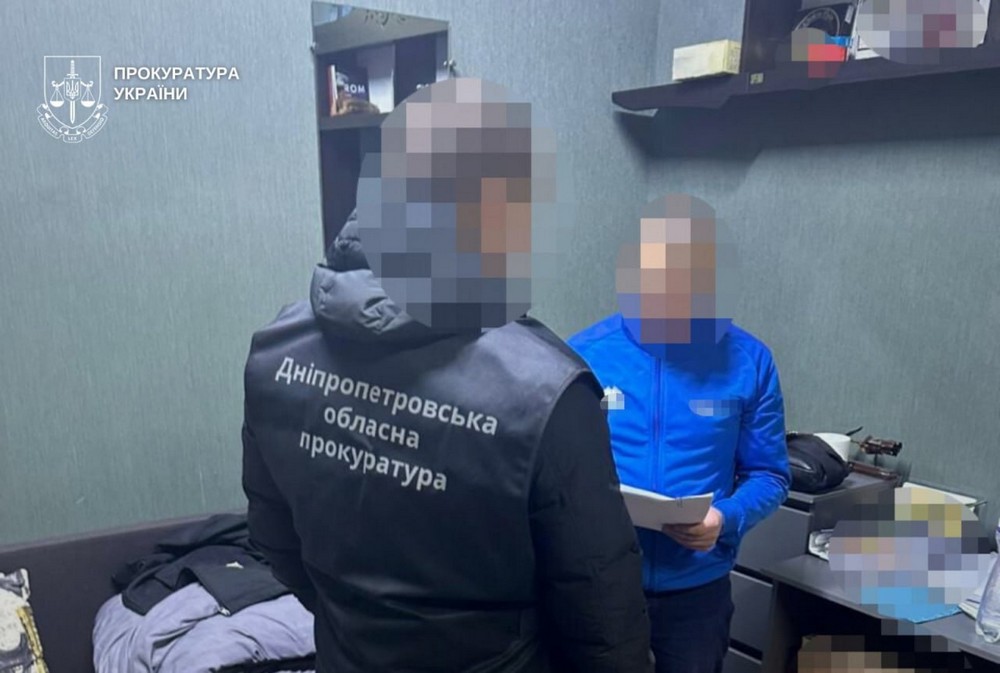 Виявлена мережа фальшивих реабілітаційних центрів на Дніпропетровщині. Рідні платили гроші за допомогу, а в реальності людей тримали наче у тюрмах. Серед в’язнів – семеро дітей.