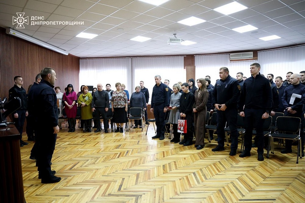 Рятувальника з Нікопольщини, який загинув у Нікополі, посмертно нагороджено орденом: фото