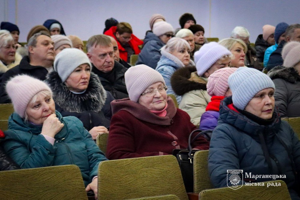 Енергетична безпека і гуманітарна допомога у Марганці: міський голова провів зустріч з головами ОСББ