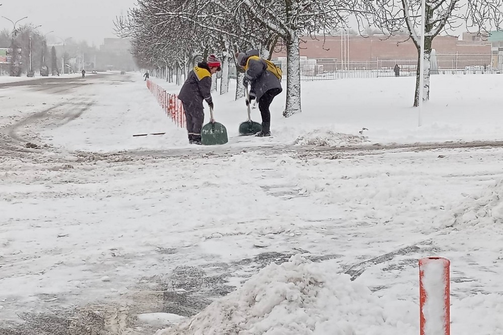 сніг 1 сніг 1