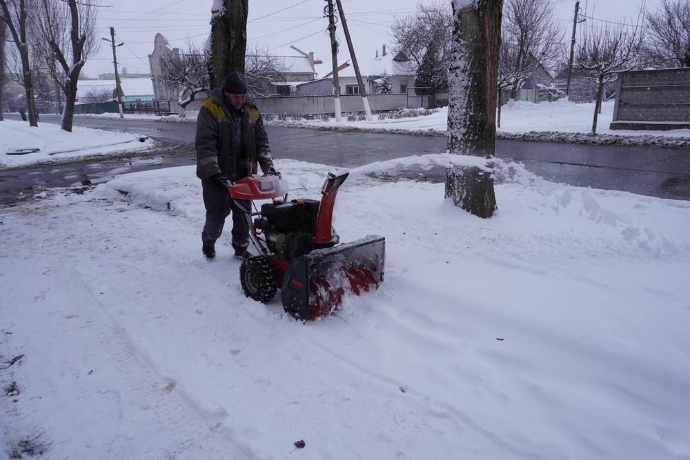 сніг 8 сніг 8