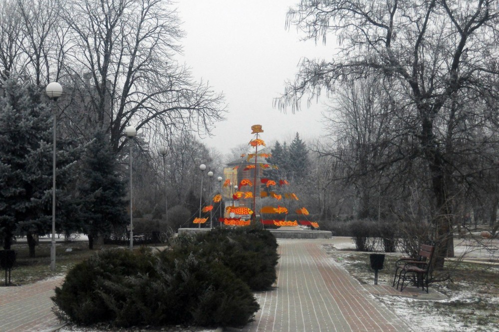 Скіфська ялинка у Нікополі: в якому році встановлювали і чим прикрашали (фото)