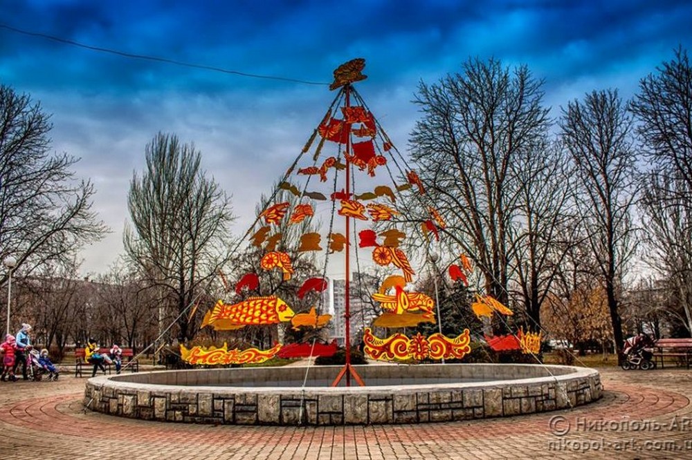 Скіфська ялинка у Нікополі: в якому році встановлювали і чим прикрашали (фото)