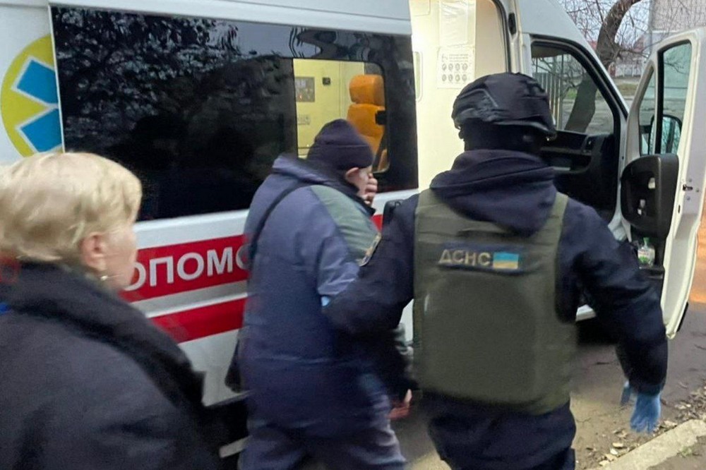 у Нікополі 8 у Нікополі 8