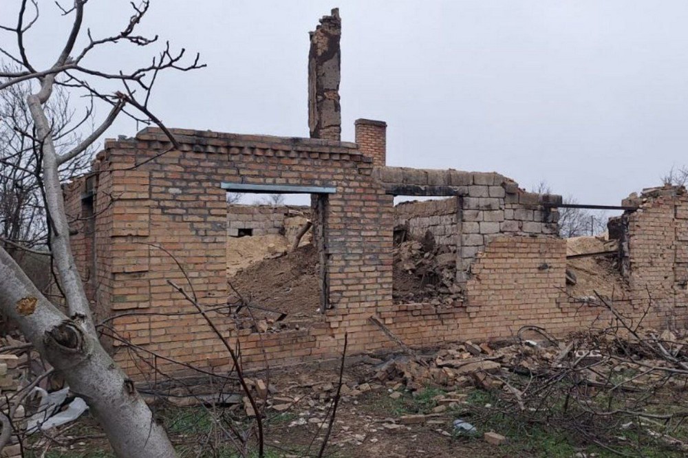 у Нікополі 9