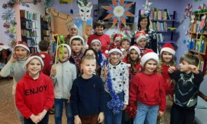 у бібліотеці Покрова 2