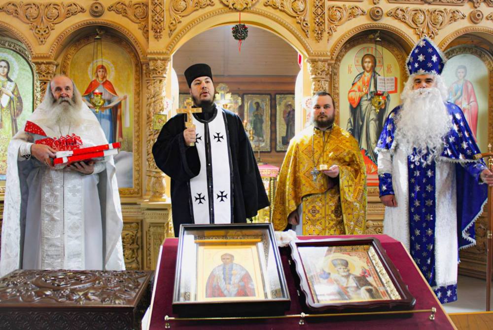 у храмі ПЦУ в Нікополі відзначили День святого Миколая у храмі ПЦУ в Нікополі відзначили День святого Миколая