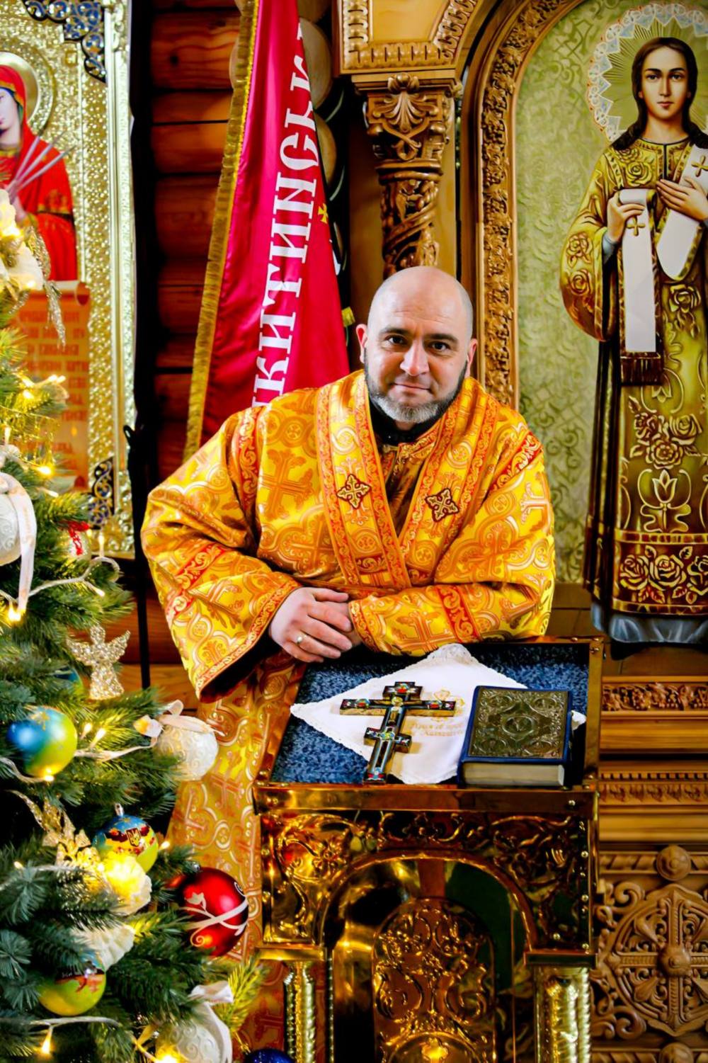 у храмі ПЦУ в Нікополі відзначили День святого Миколая 12 у храмі ПЦУ в Нікополі відзначили День святого Миколая 12