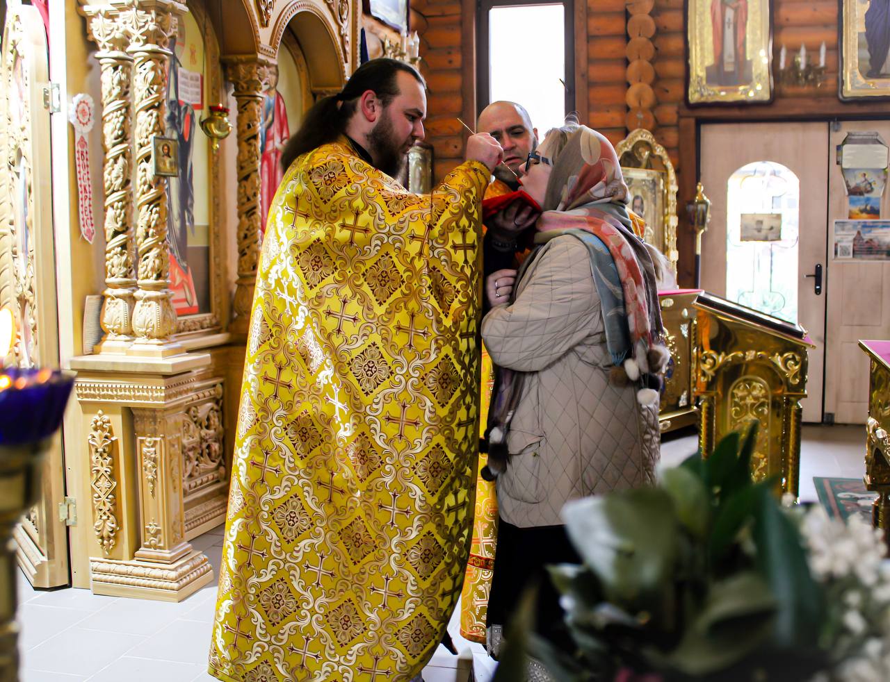 у храмі ПЦУ в Нікополі відзначили День святого Миколая 8 у храмі ПЦУ в Нікополі відзначили День святого Миколая 8
