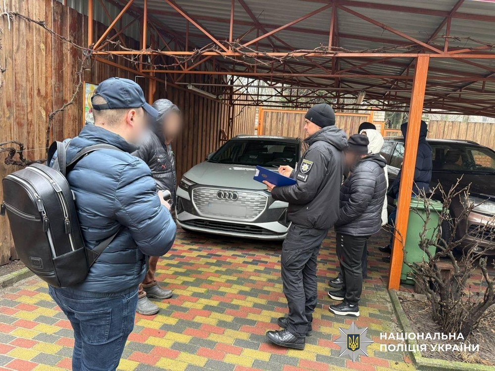 На Дніпропетровщині відмивали кошти з оборонних контрактів: всього злочинцями вкрадено понад півмільярда гривень. Викрито конвертаційний центр, який працював у Дніпропетровській і Київській областях. А організатори оборудки знаходяться на території так званої «ДНР» і підтримують Росію. На Дніпропетровщині відмивали кошти з оборонних контрактів: всього злочинцями вкрадено понад півмільярда гривень. Викрито конвертаційний центр, який працював у Дніпропетровській і Київській областях. А організатори оборудки знаходяться на території так званої «ДНР» і підтримують Росію.