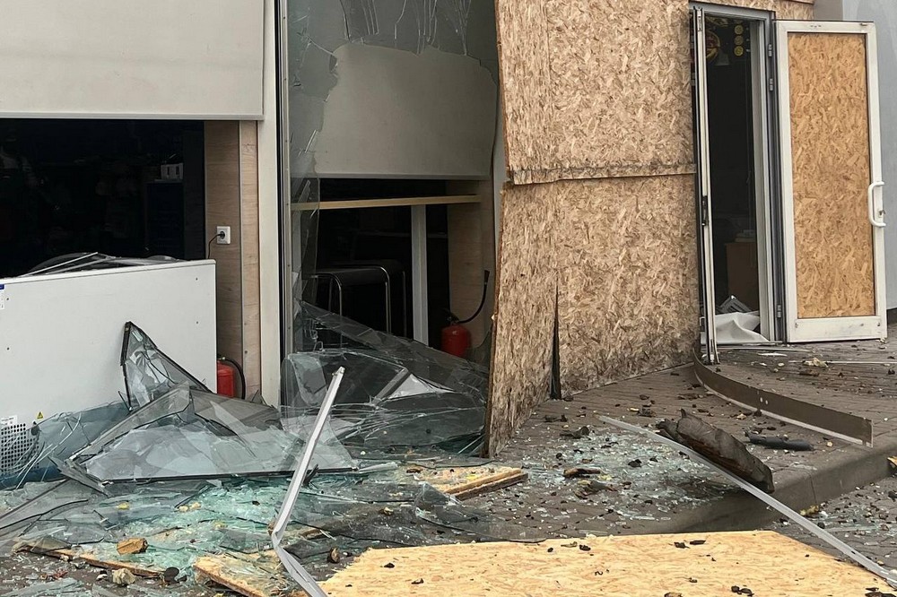 ворог атакував Нікополь та район 13