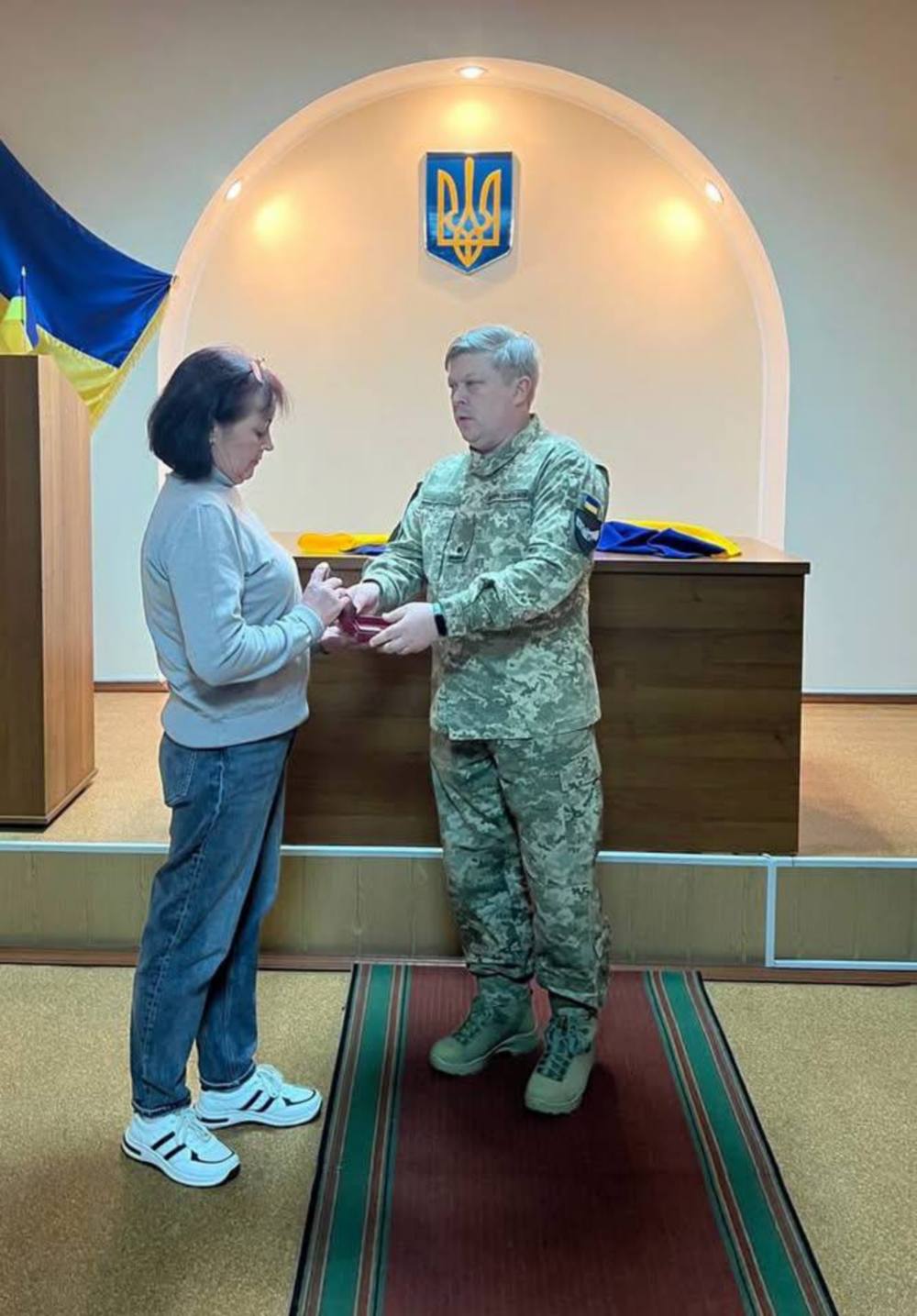 з Нікопольщ