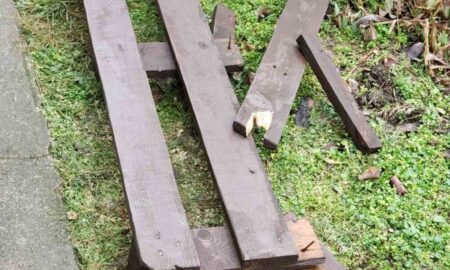 Розтрощили лавочку, яку виготовили діти власними руками і яка була символом спільної праці: прикрий випадок вандалізму у Мирівській громаді