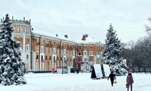 Сніг приховав рани… Як виглядають прифронтові Нікополь і район у січні 2026 року