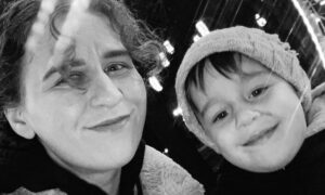 Життя жінки з Кривого Рогу та її трирічного сина обірвав удар по Харкову 2 січня – ЗМІ