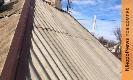 Зимова негода додає складнощів, проте відновлення осель у Нікополі триває – міський голова показав фото