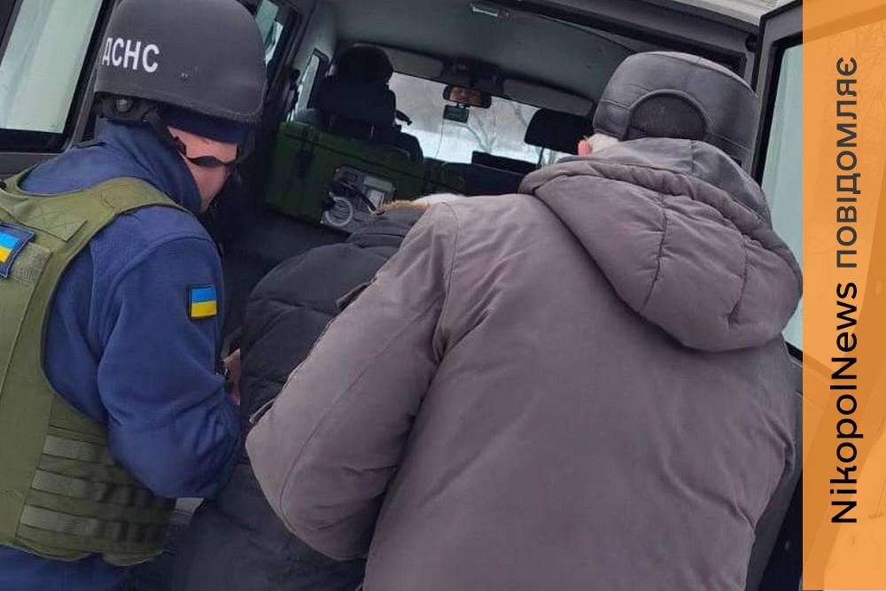 У Нікополі побито будинки, врятували жінку, під ударом ворога був і район, а також Синельниківщина