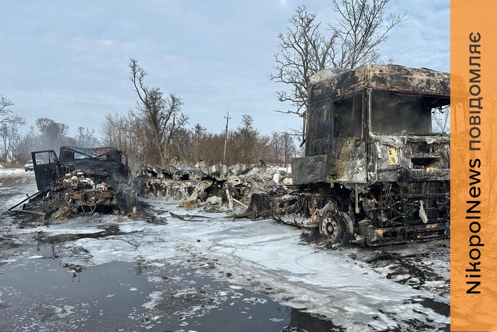 70 ударів по Нікопольщині, атака на авто, що перевозило хліб, поранені і руйнування в 5 районах області – поліція Дніпропетровщини про наслідки ворожого терору