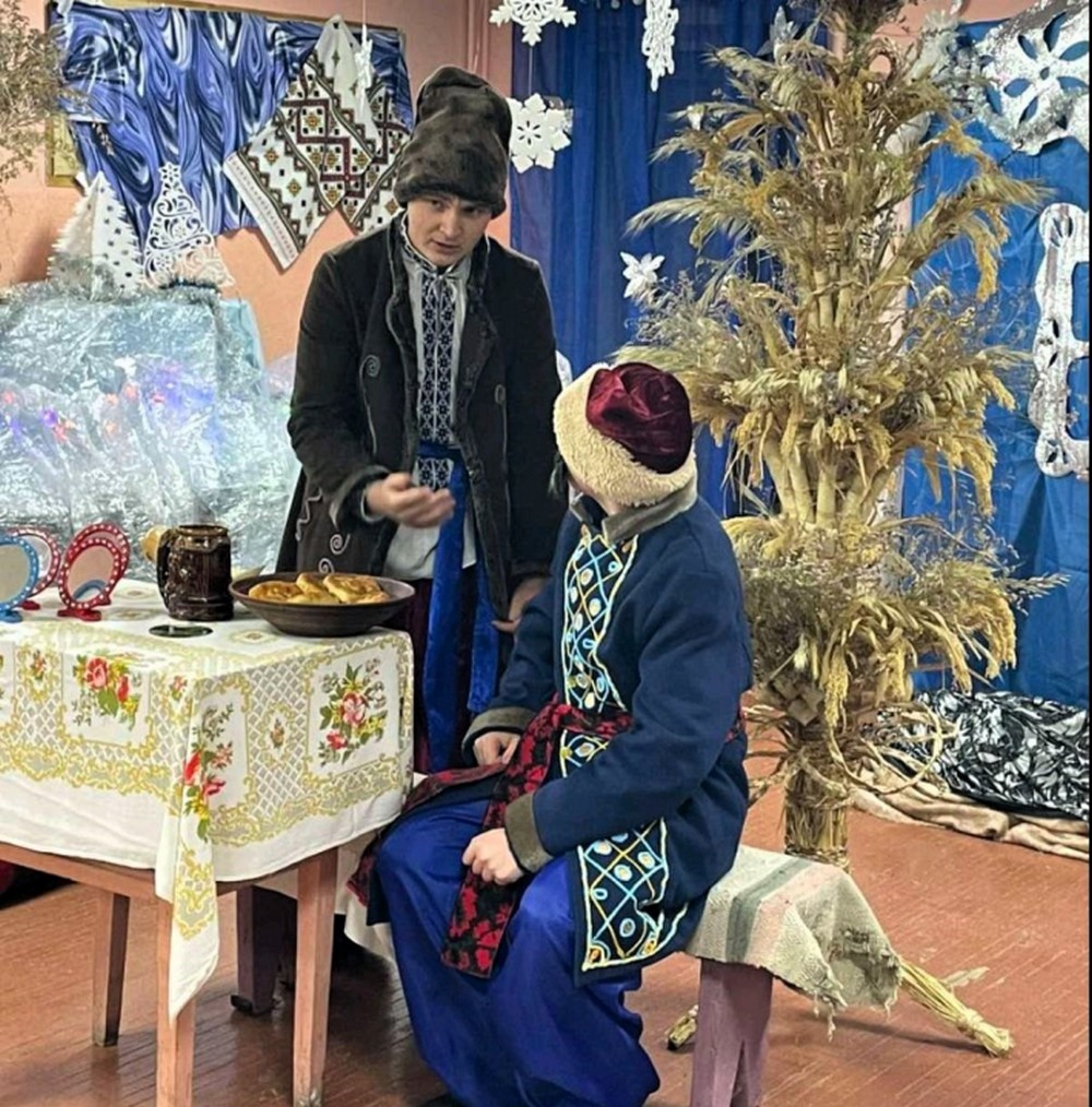 Робили добрі справи і вивчали традиції: як пройшли передноворічні та різдвяні дні у Покрові (фото) Робили добрі справи і вивчали традиції: як пройшли передноворічні та різдвяні дні у Покрові (фото)