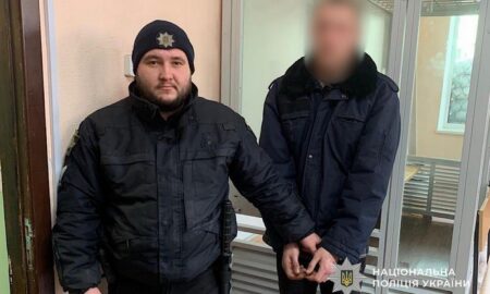 ивство на Нікопольщині: 21-річний юнак зарубав вітчима сокирою