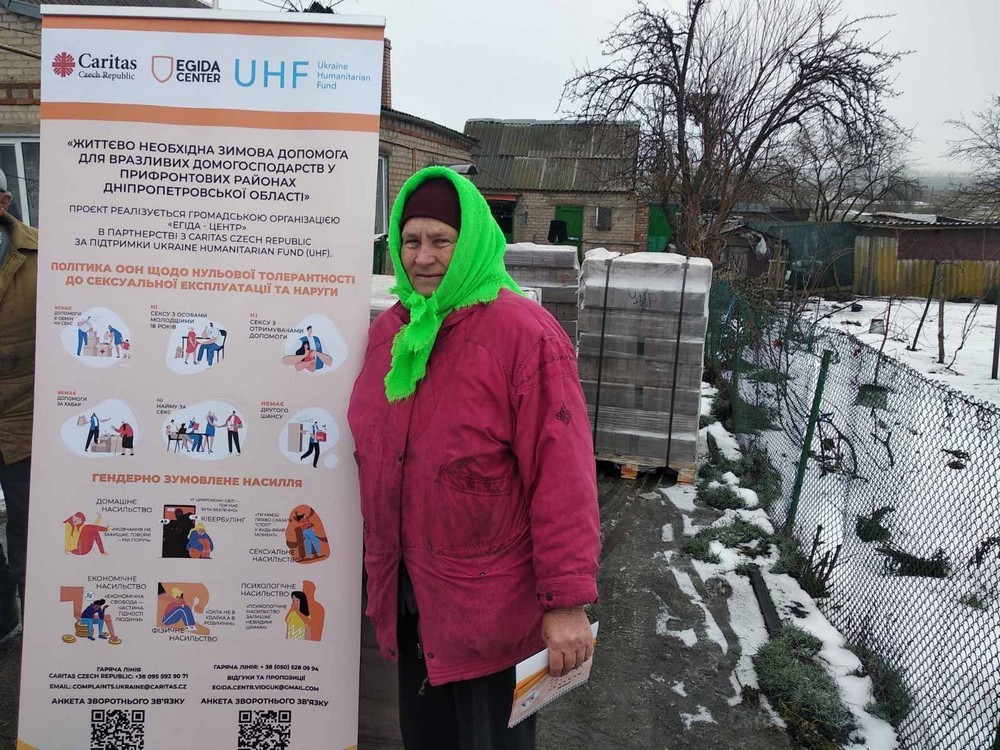 На Нікопольщині триває роздача паливних брикетів населенню (фото)