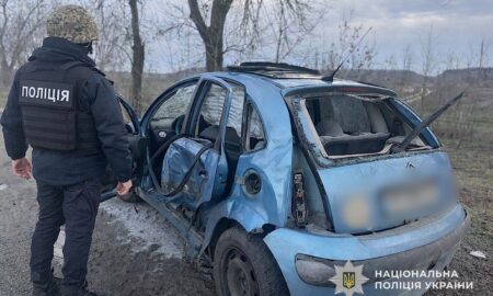 Атакували автівку біля одного з сіл Покровської міської громади 3