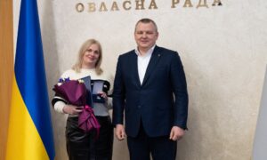 Директор ліцею Нікополя з отримала грамоту Верховної Ради України