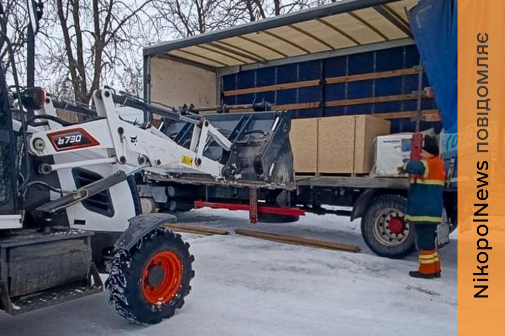 Марганецька громада отримала генератори і листи ОSB від благодійників (фото) 1 Марганецька громада отримала генератори і листи ОSB від благодійників 2