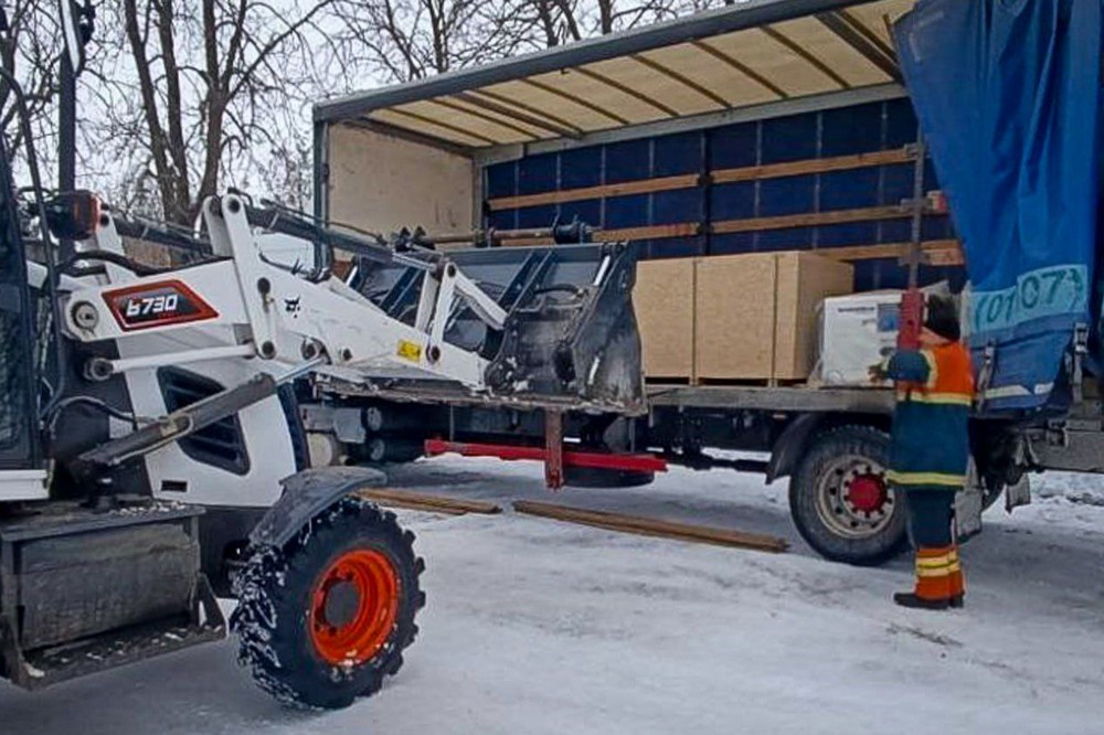 Марганецька громада отримала генератори і листи ОSB від благодійників 2 Марганецька громада отримала генератори і листи ОSB від благодійників 2