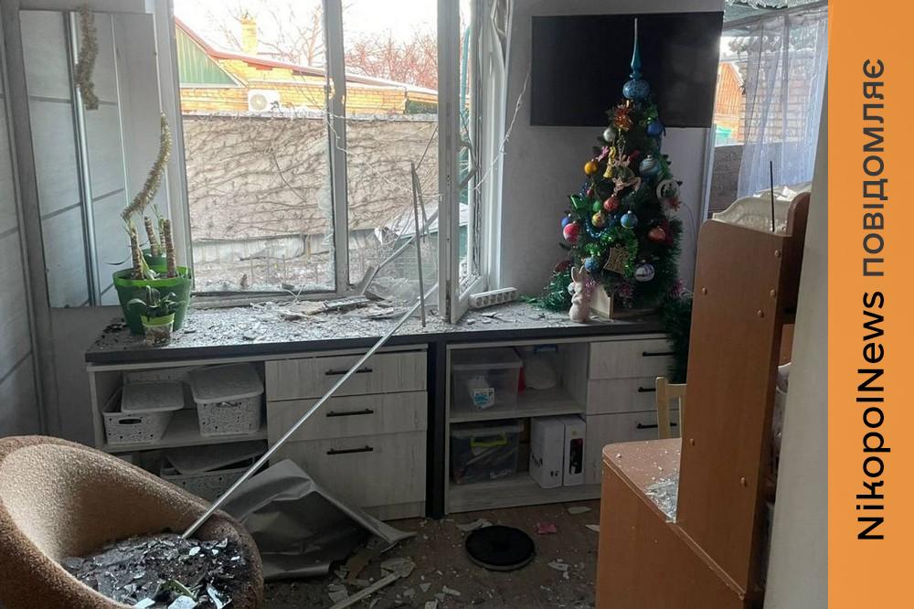 Сталися пожежі, є постраждала і руйнування: ворог атакував Нікополь та громади області (фото) 1 Нікополь