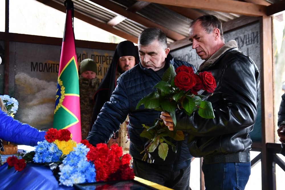 Нікополь провів 8 Нікополь провів 8