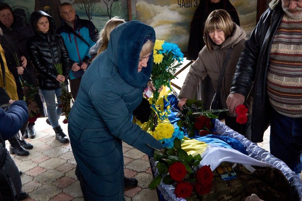 Нікополь провів в останню путь Захисника (фото) 5 Нікополь провів в останню путь Захисника (фото) 5