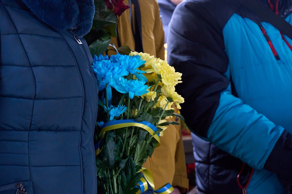 Нікополь провів в останню путь Захисника (фото) 7 Нікополь провів в останню путь Захисника (фото) 7