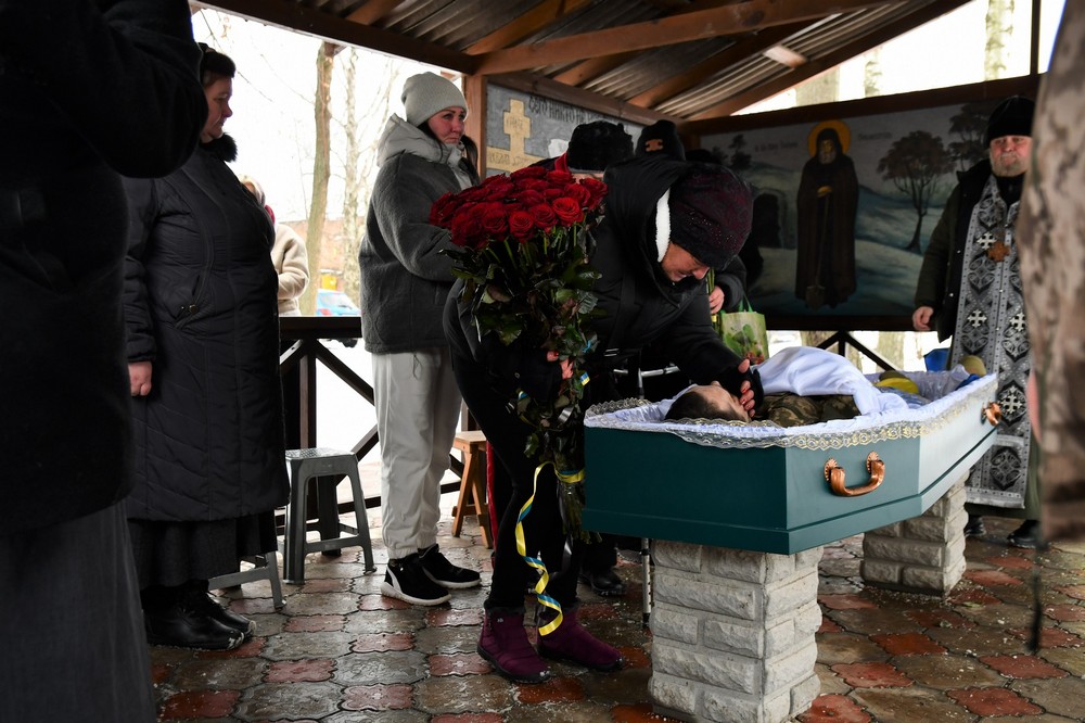 Нікополь провів в останню путь Захисника 11 Нікополь провів в останню путь Захисника 11