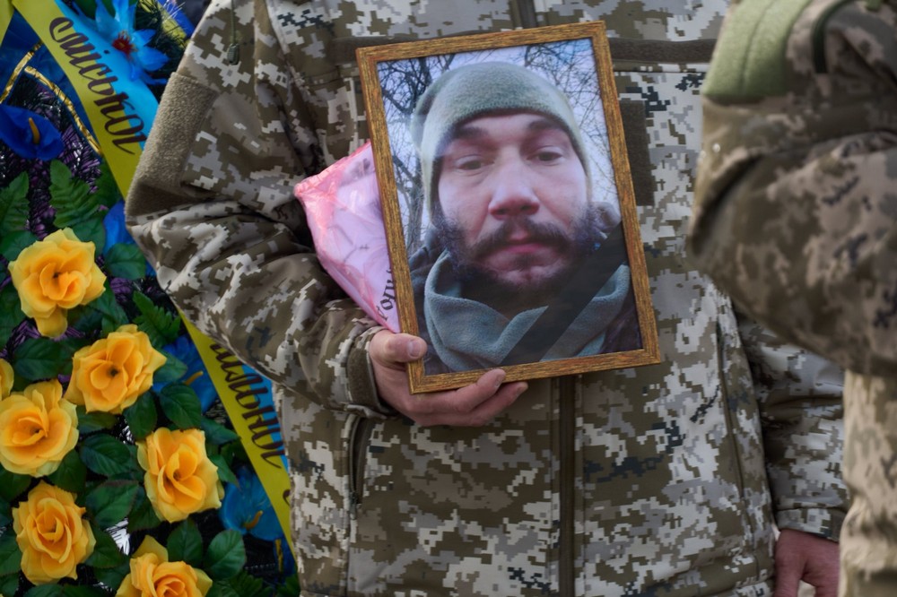 Нікополь провів в останню путь полеглого Захисника 3