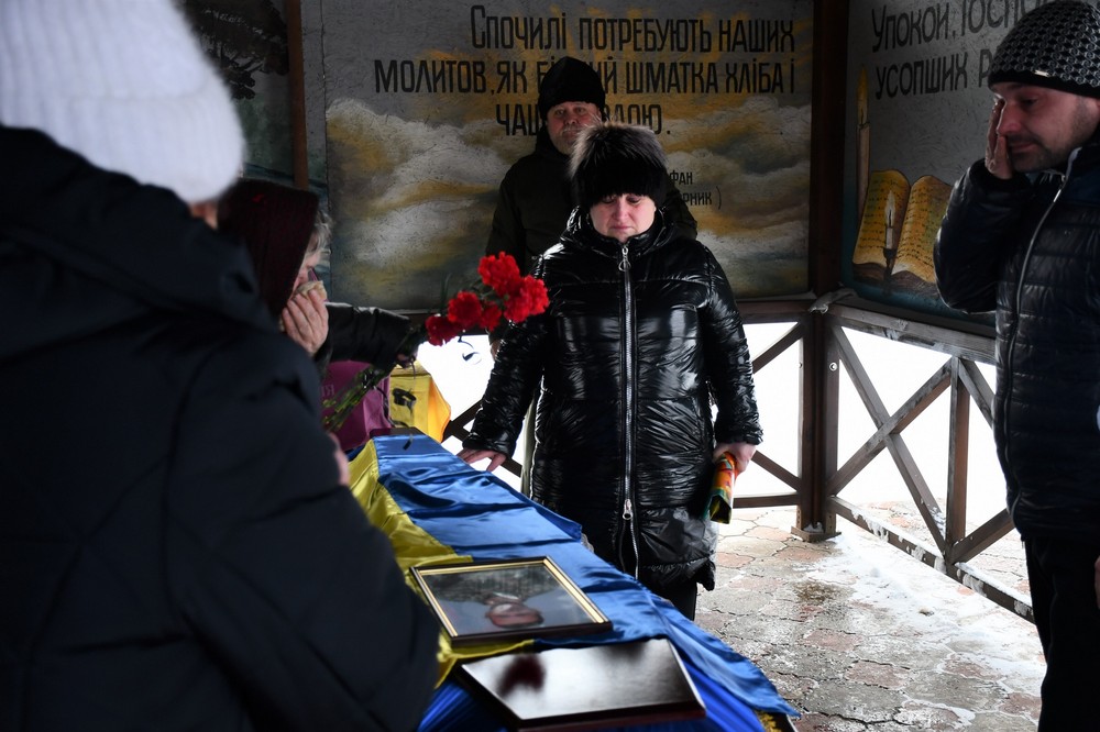 Нікополь провів в останню путь полеглого Захисника (фото) 7